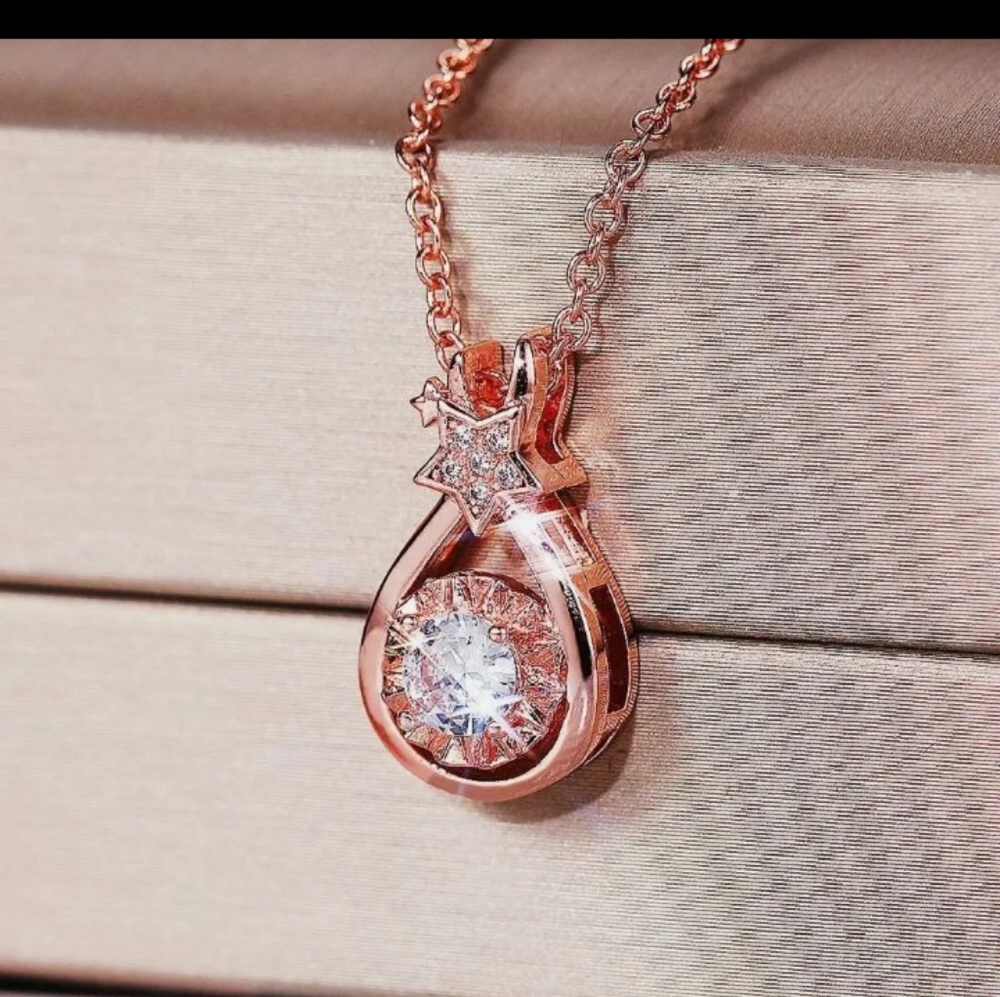 ROSE GOLD ROUND CUT DIAMOND NECKLACE - Picture 4 of 6